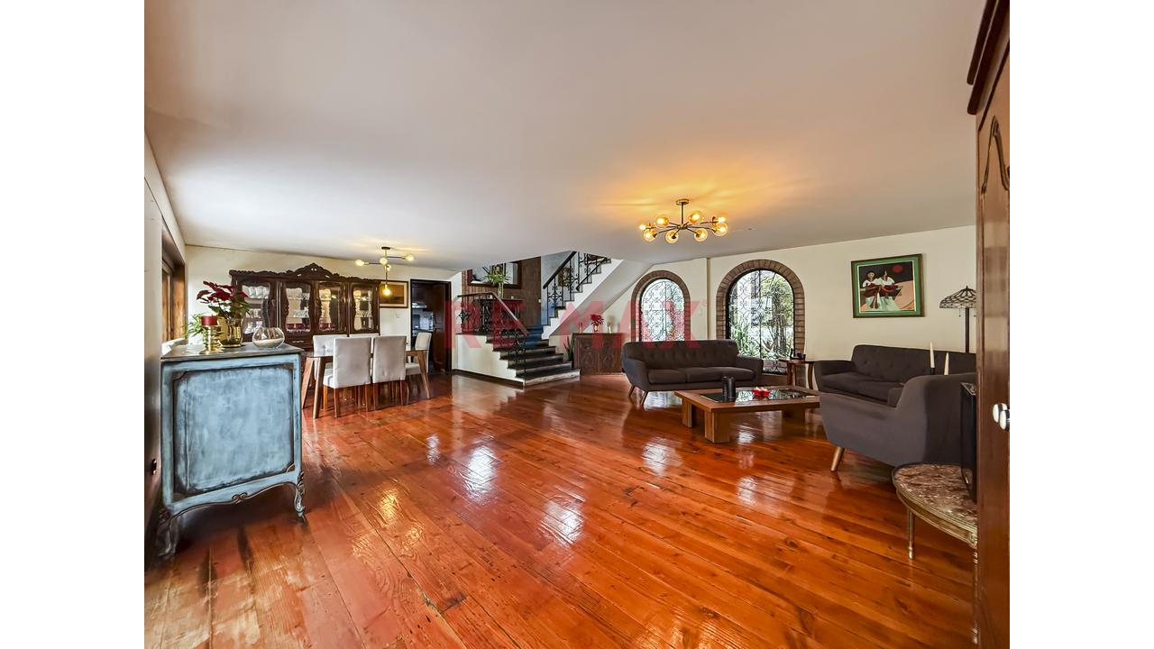 🏡 Casa Con Potencial Inmobiliario En Av. Benavides – Miraflores - 18