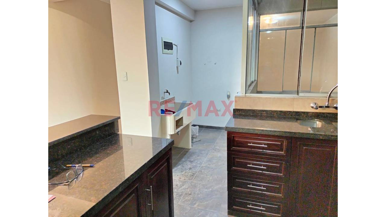 Venta De Amplio Departamento - Collique — foto 10