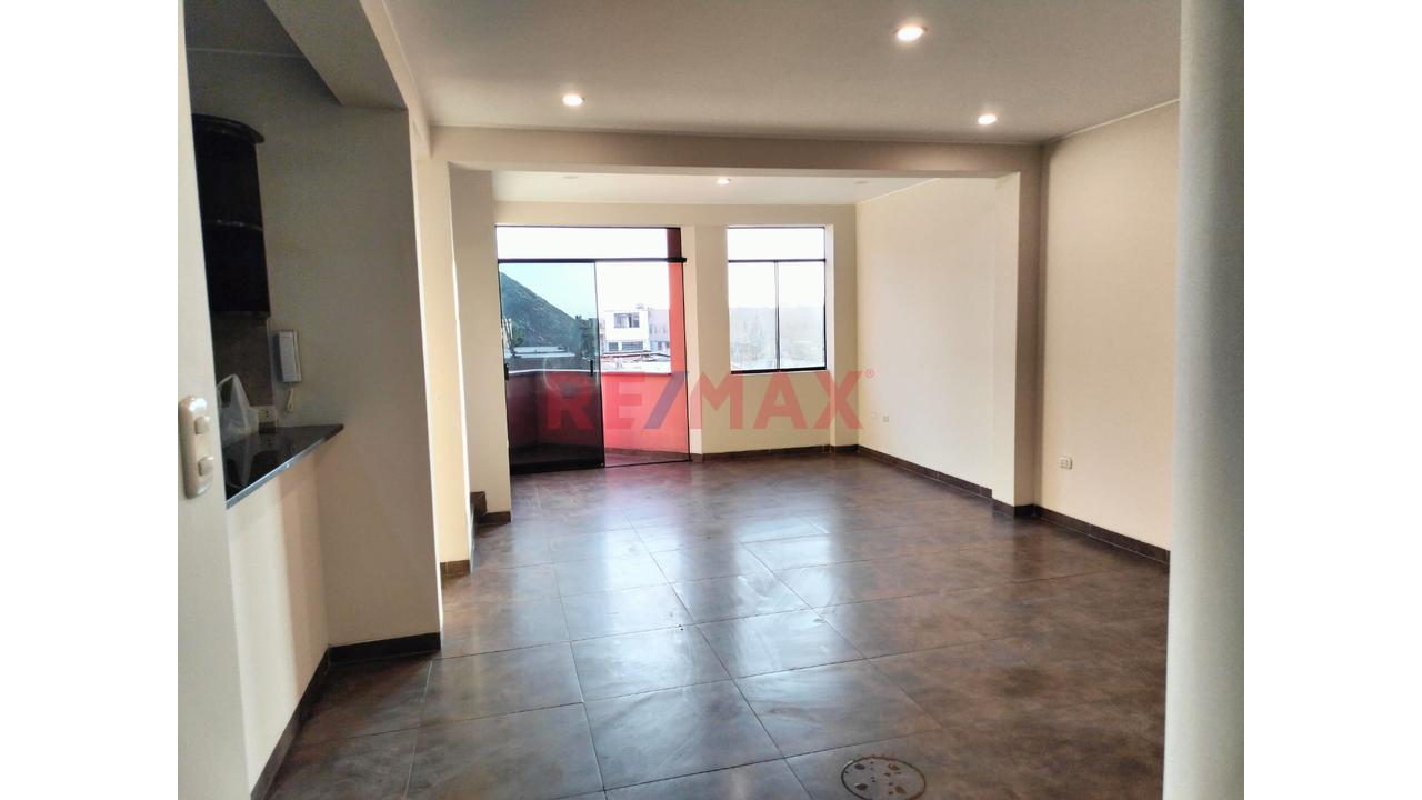 Departamento en Venta de 4 dormitorios ubicado en Comas Departamento en Venta de 4 dormitorios ubicado en Comas