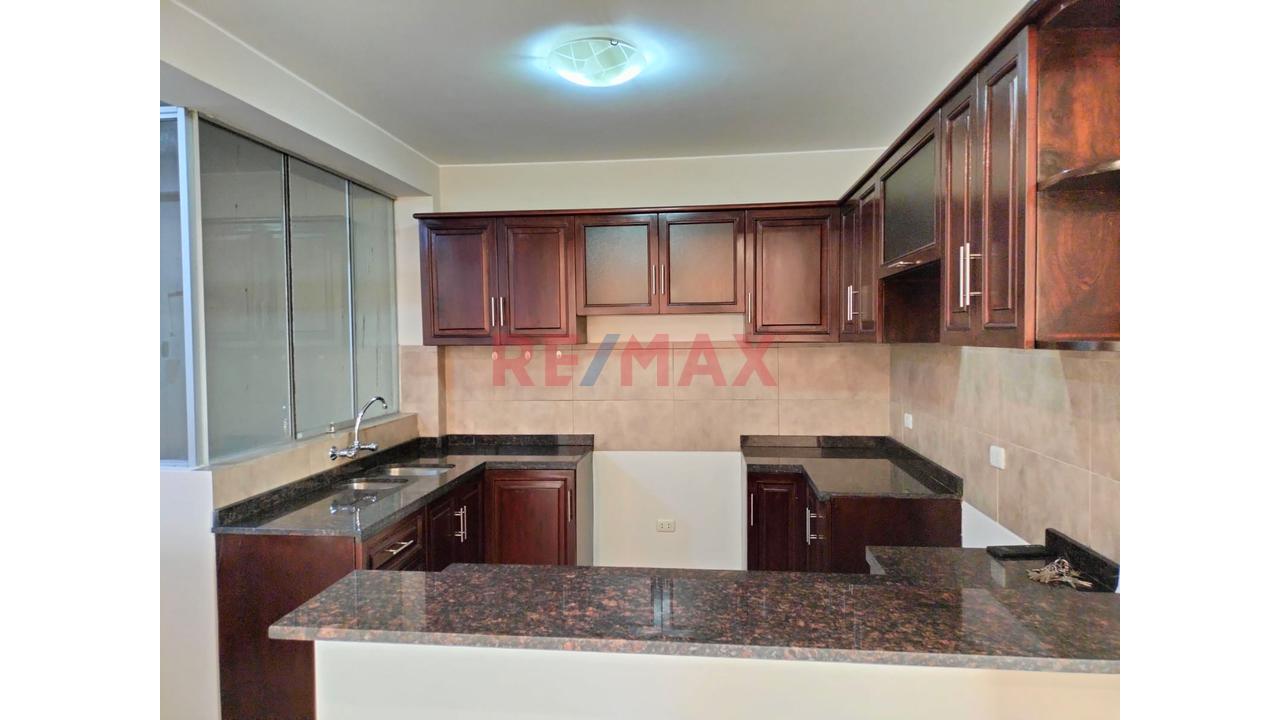 Venta De Amplio Departamento - Collique — foto 8