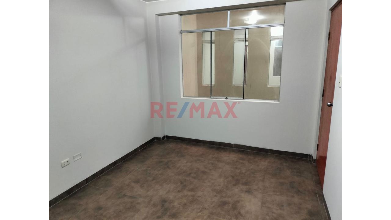 Venta De Amplio Departamento - Collique — foto 14