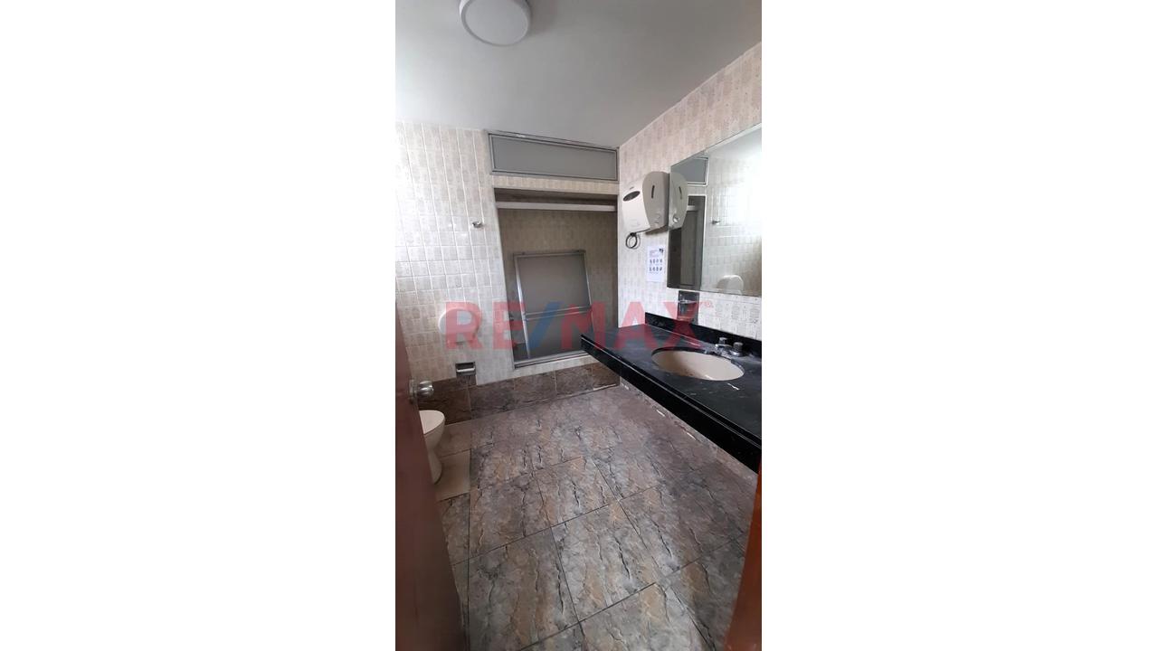 Casa Amplia En Alquiler En Pablo Carriquirry - 11