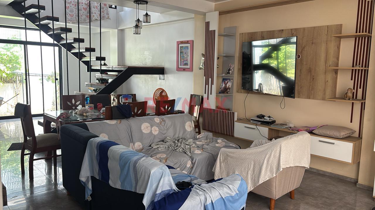 Se Vende Casa Moderna Con Finos Acabados — foto 3