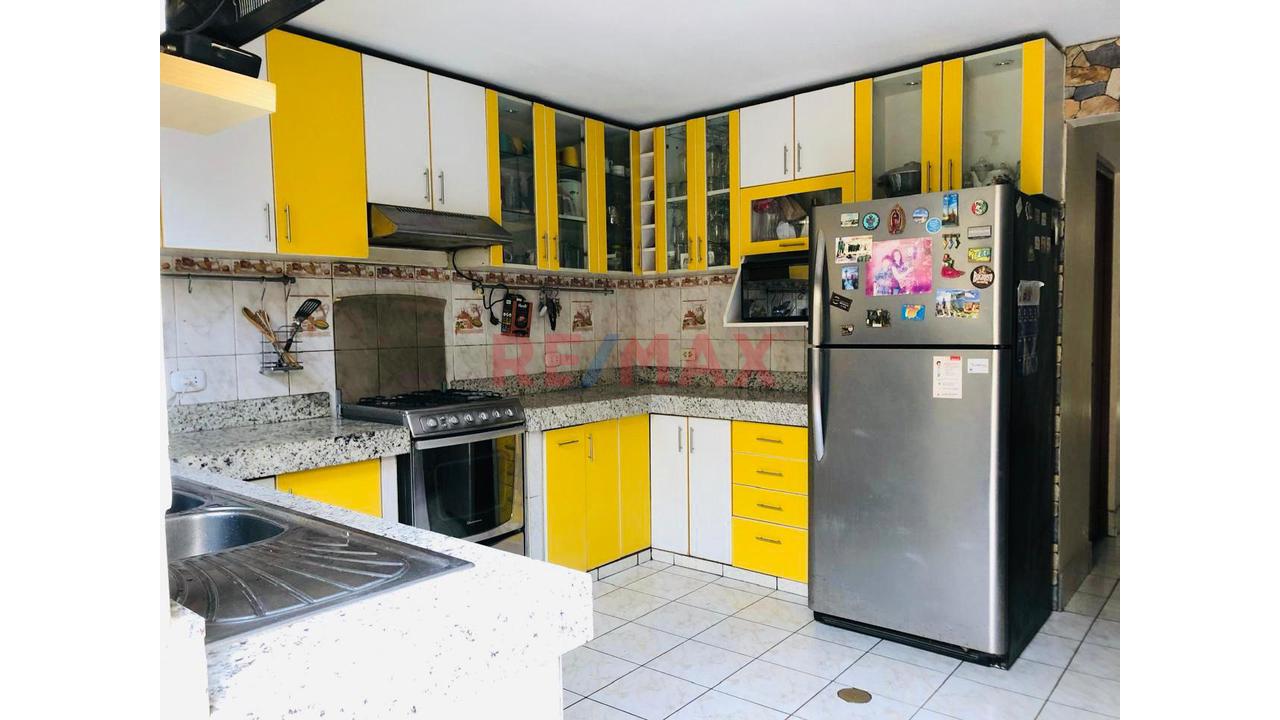 ¡Gran Oportunidad, Venta Casa 3 Pisos En Comas! — foto 13