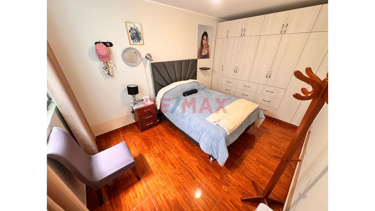 Departamento Tipo Casa En Primer Piso + Cochera — foto 9