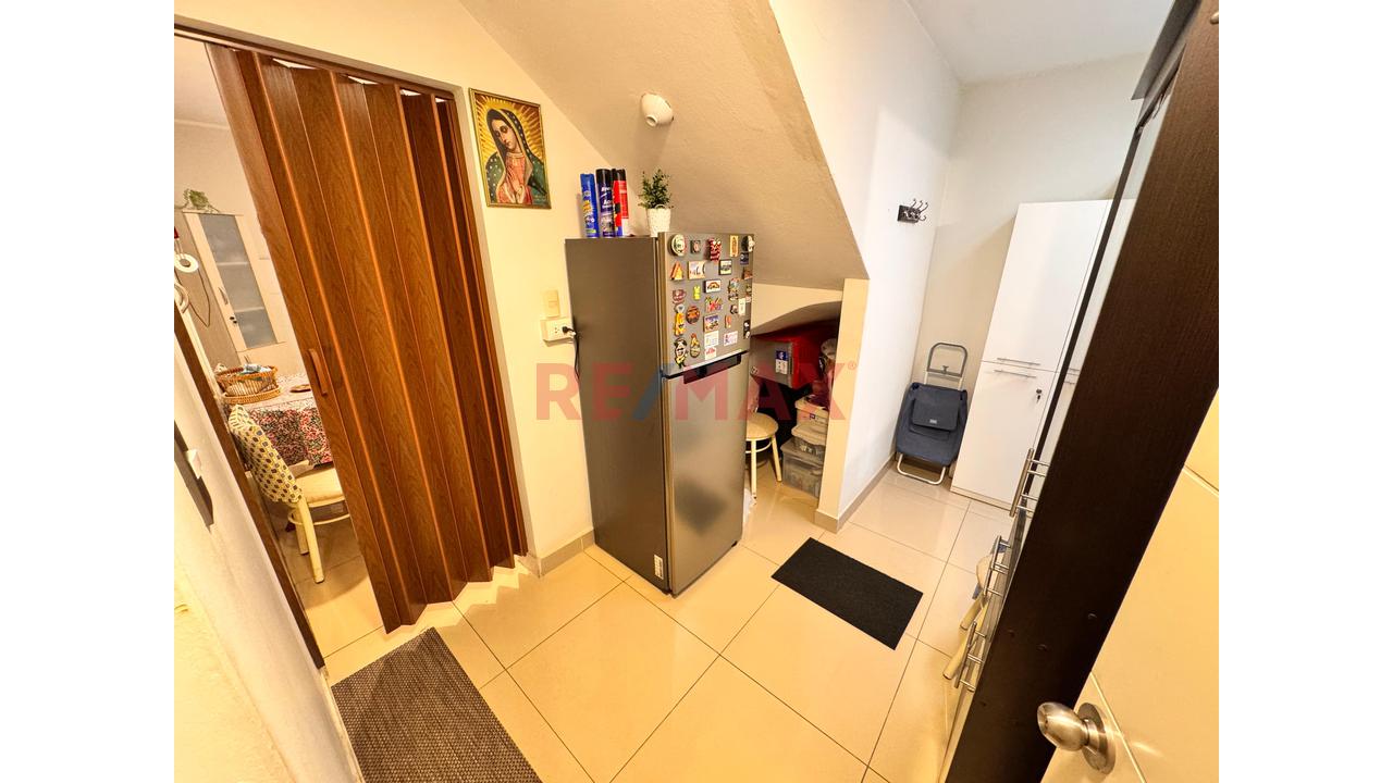 Departamento Tipo Casa En Primer Piso + Cochera — foto 4