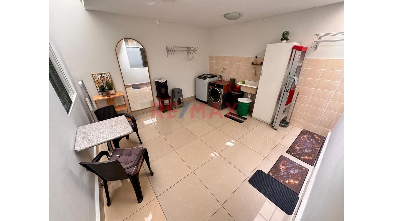Departamento Tipo Casa En Primer Piso + Cochera — foto 12