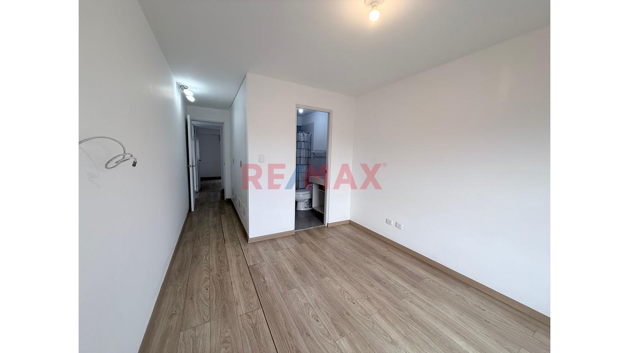 Departamento En Venta En Jesús María, Incluye Cochera Y Deposito, Con Un Precio Insuperable. — foto 12