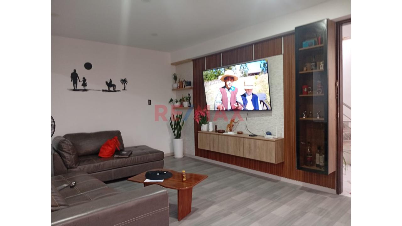 Se Vende Hermosa Casa  De 2 Pisos Con Sistema Inteligente — foto 11