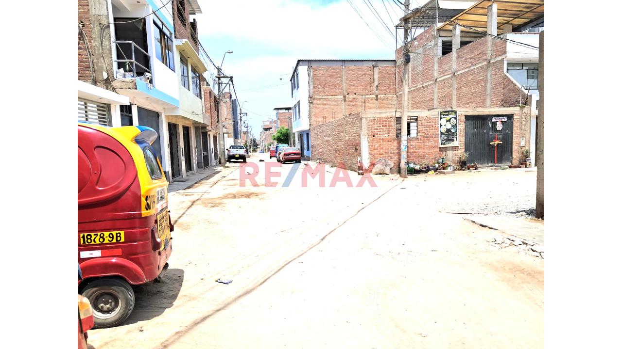 Vendo Terreno  Mercado Unicachi Villa El Salvador — foto 2