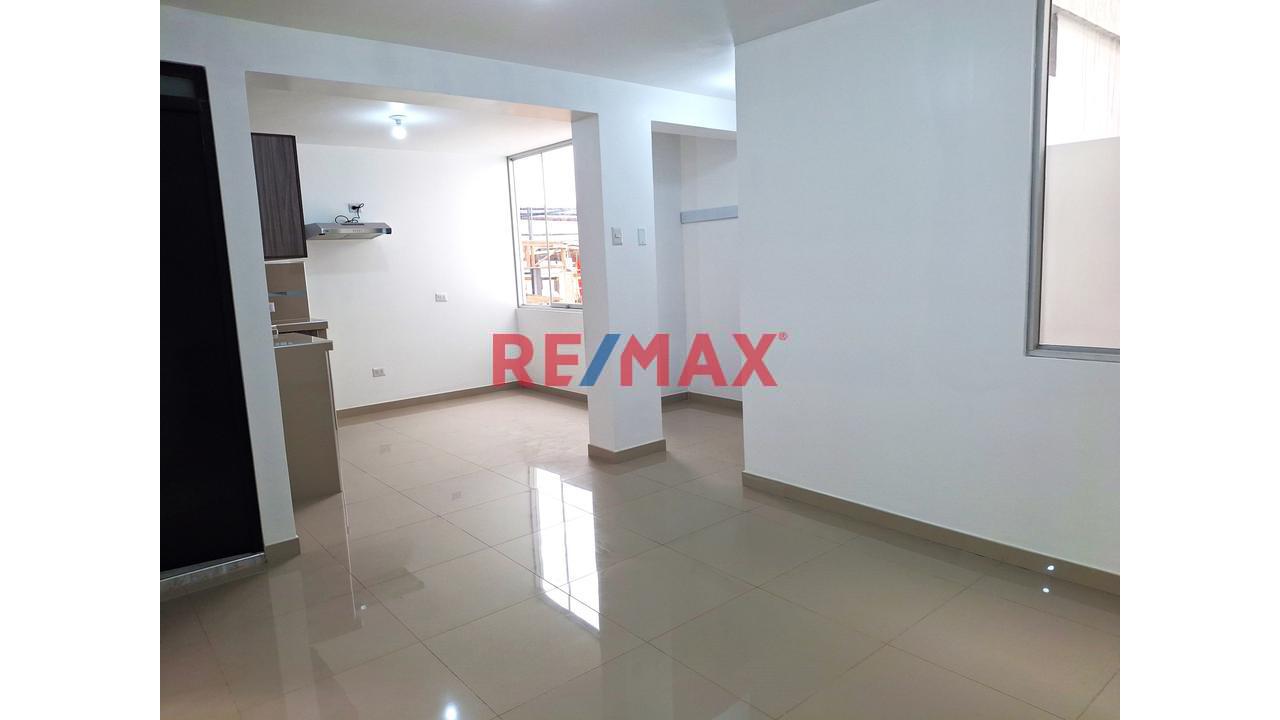 Dpto 2 Dorm | 1 Baño | Acabados De Primera | A Un Paso Del Parque Los Vencedores | Espalda De Plaza Norte | Smp