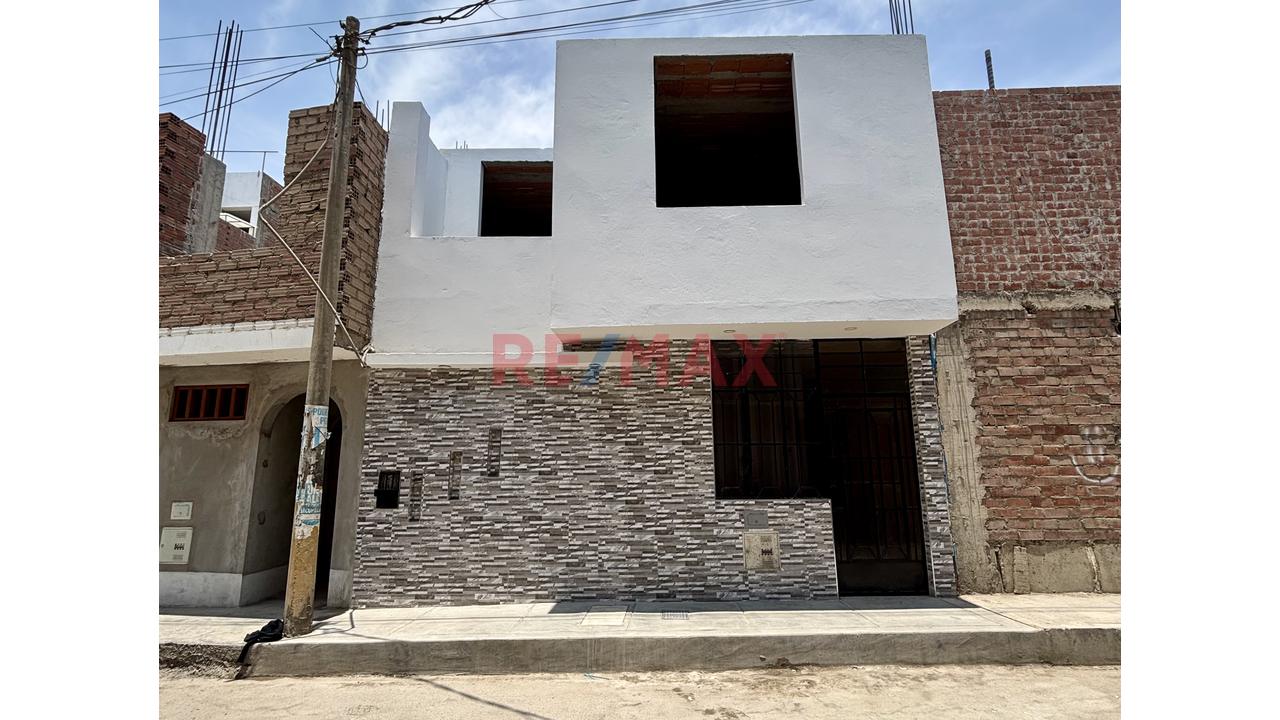 Casa En Puente Piedra - 1