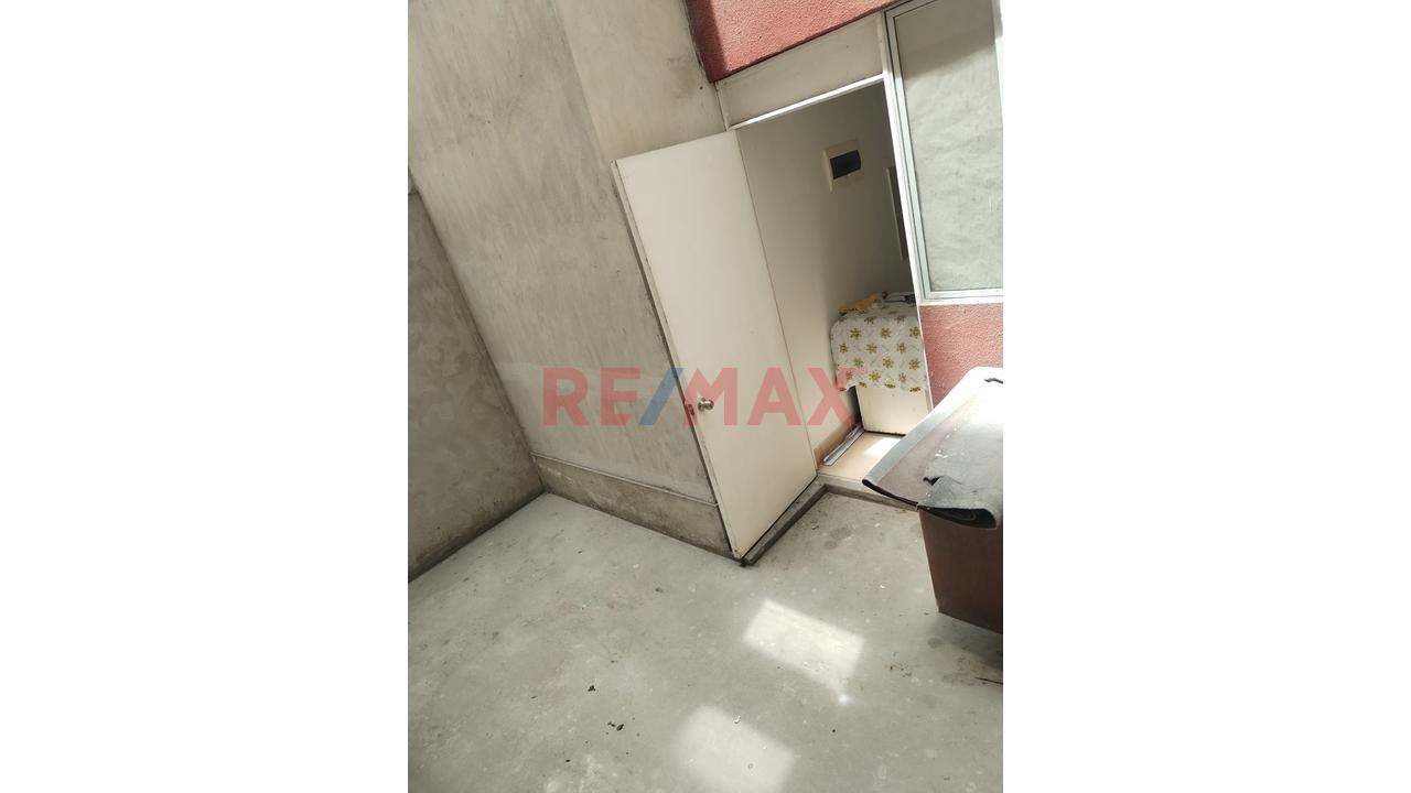 Vendo Lindo Dpto En 1Er Piso Con Patio En Condominio Alcázar Rímac - 14