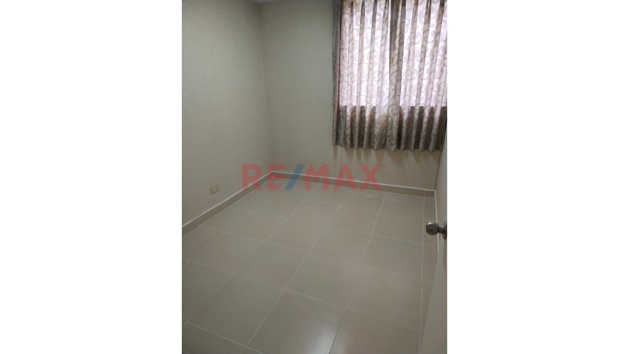 Vendo Lindo Dpto En 1Er Piso Con Patio En Condominio Alcázar Rímac - 10