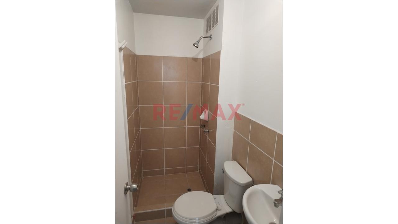 Vendo Lindo Dpto En 1Er Piso Con Patio En Condominio Alcázar Rímac - 11