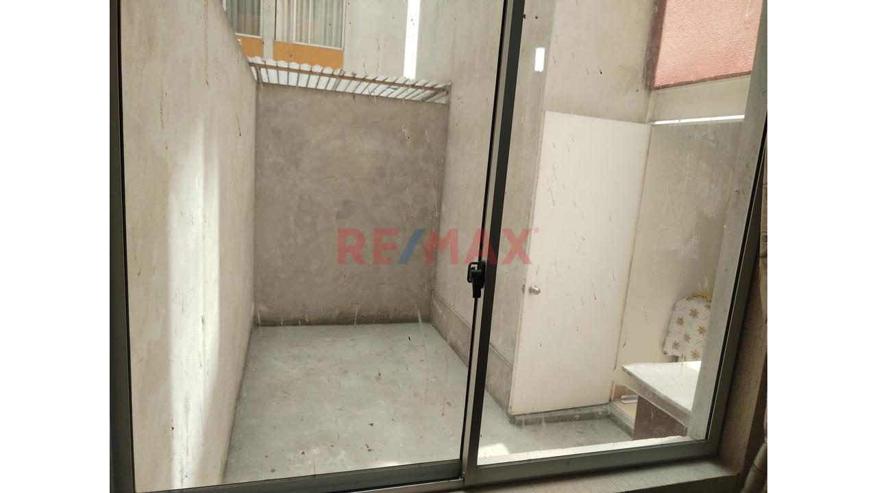 Vendo Lindo Dpto En 1Er Piso Con Patio En Condominio Alcázar Rímac - 15