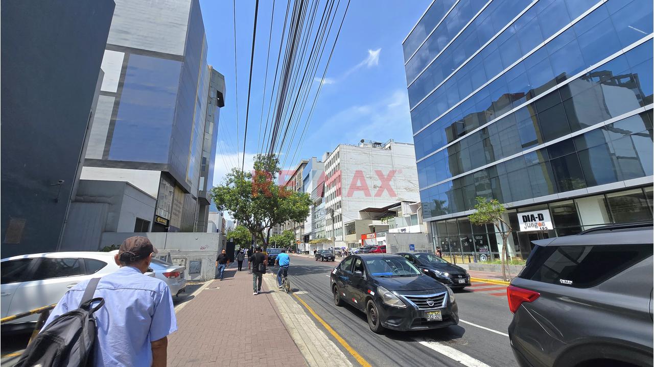 Amplio Local Comercial En Alquiler – Camino Real, San Isidro - 8