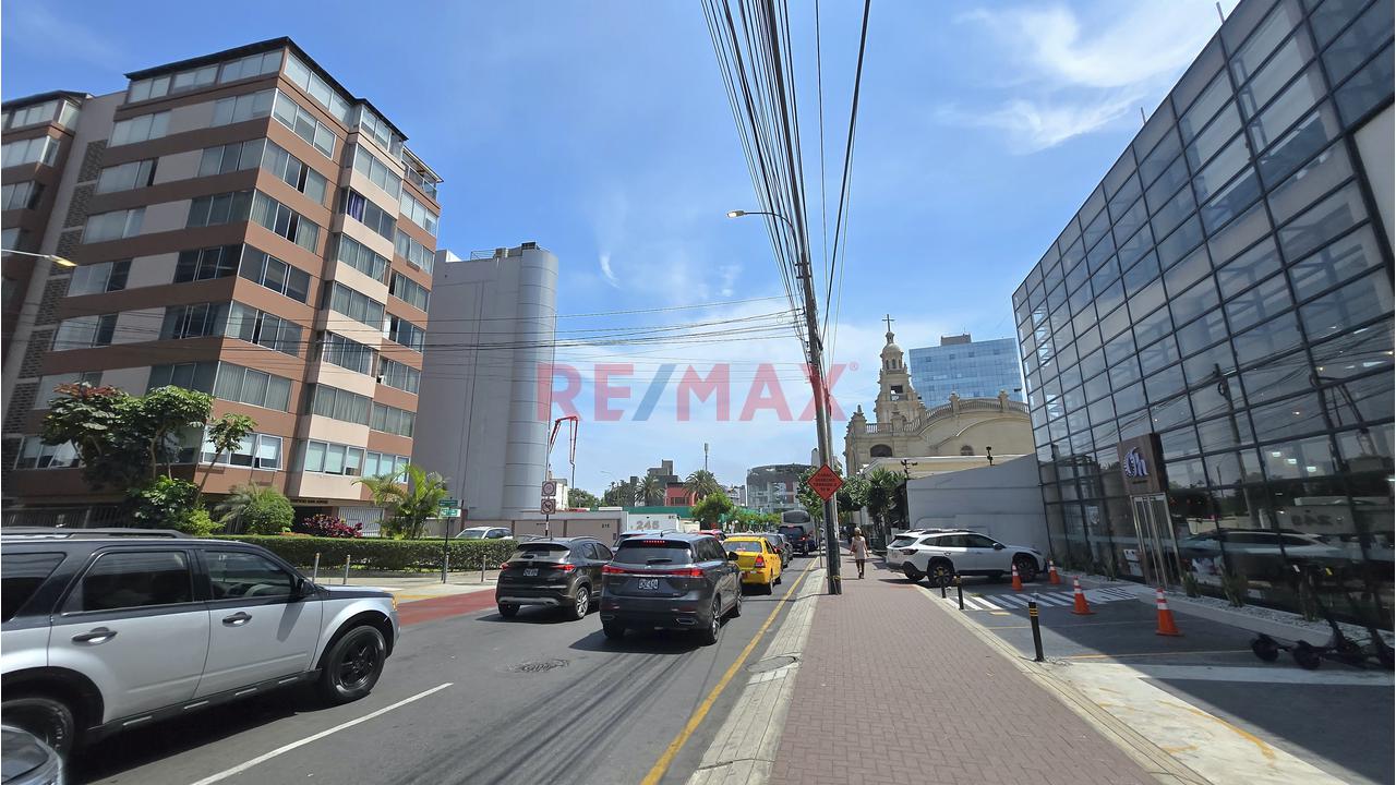 Amplio Local Comercial En Alquiler – Camino Real, San Isidro - 7
