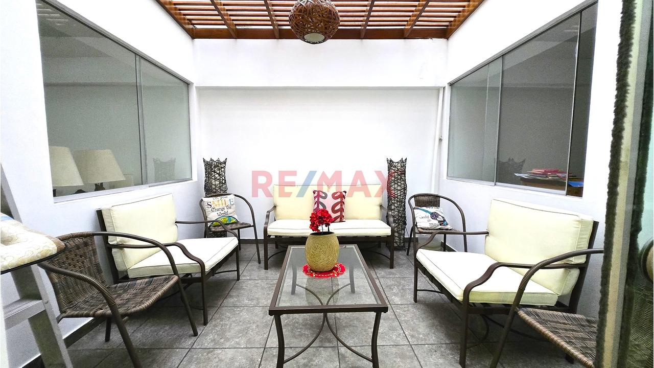 Departamento En 1Er Piso Elevado, 4 Dorms, Terrazas Y Excelente Ubicación — foto 14