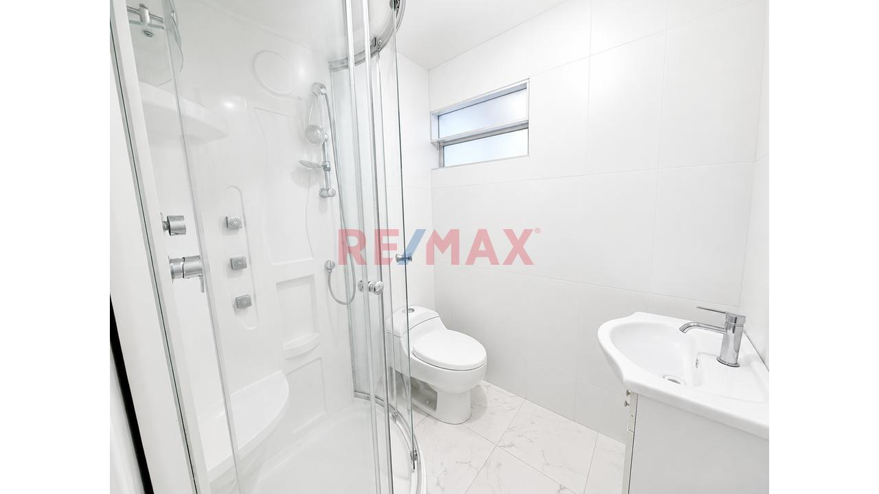 Venta De Dpto Duplex En Una Bella Y Tranquila Urb En Ate - 16