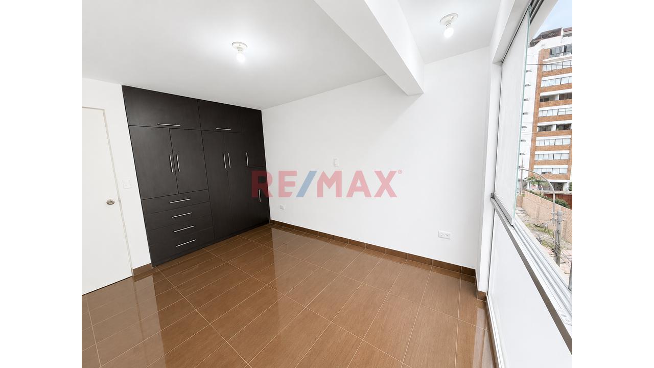 Venta De Dpto Duplex En Una Bella Y Tranquila Urb En Ate - 20