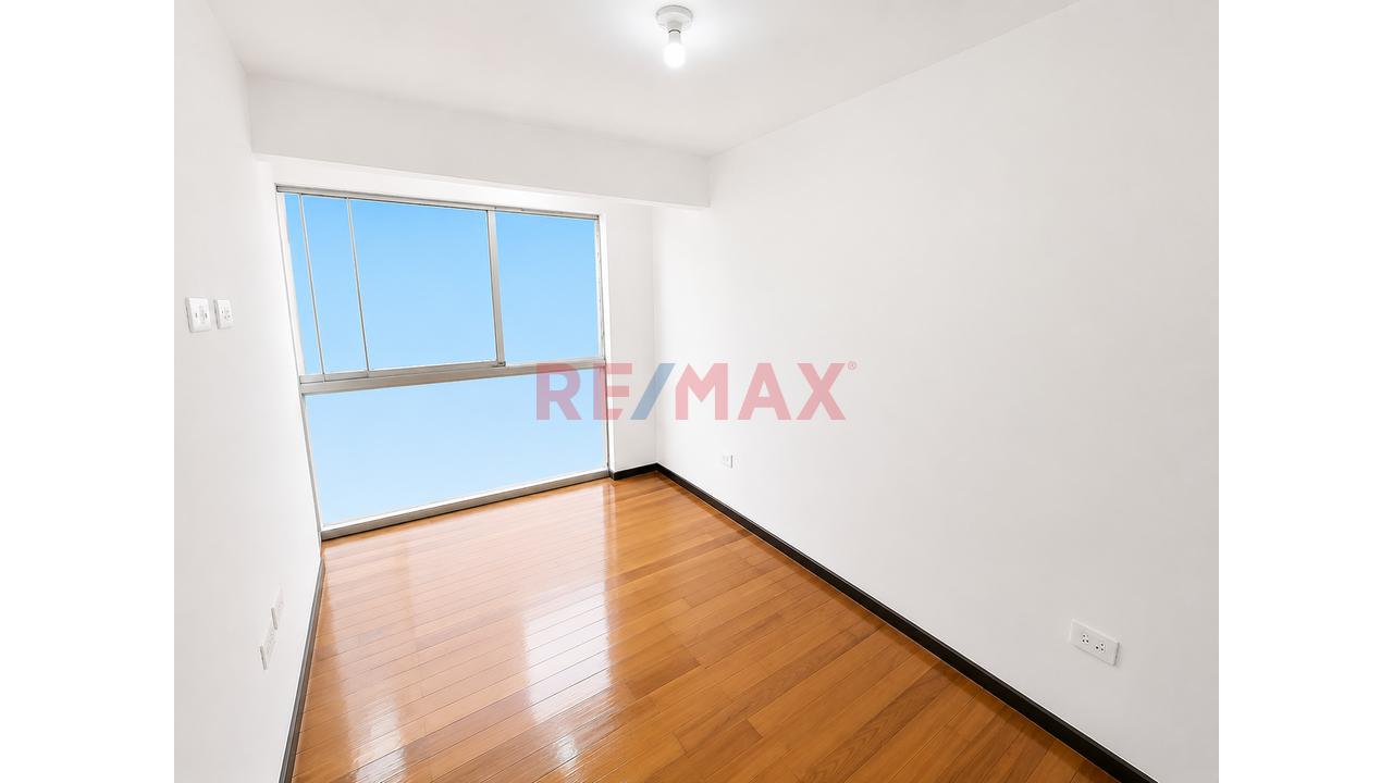 Venta De Dpto Duplex En Una Bella Y Tranquila Urb En Ate - 15