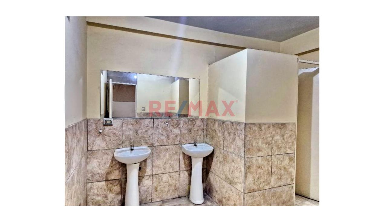 En Venta - 🏢 Local De 4 Pisos + Azotea Con Zonificación Cz - En Portada De Manchay I - 6