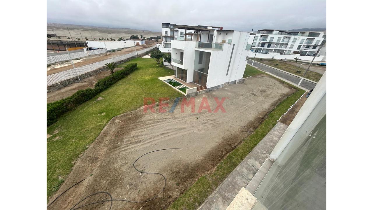 Terreno En Venta Resort Sarapampa Las Terrazas De 220M²