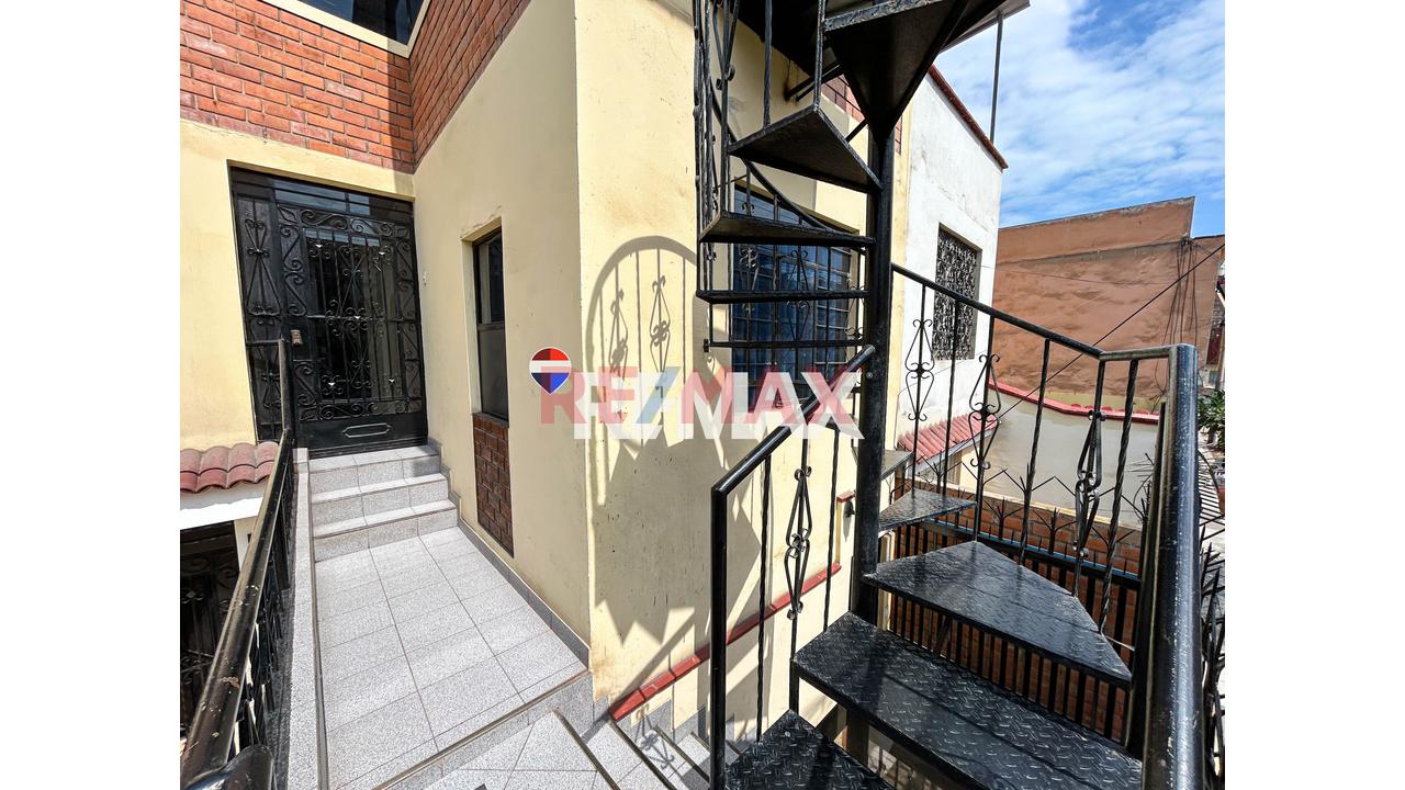 Inversion Segura: Departamento Perfecto Para Airbnb O Renta Estudiantil Dentro De Casa De 3 Pisos | Cercado De Lima - 16