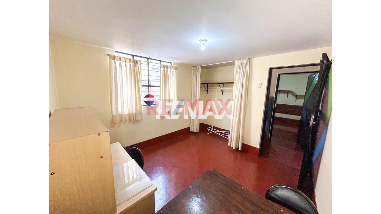 Inversion Segura: Departamento Perfecto Para Airbnb O Renta Estudiantil Dentro De Casa De 3 Pisos | Cercado De Lima - 8