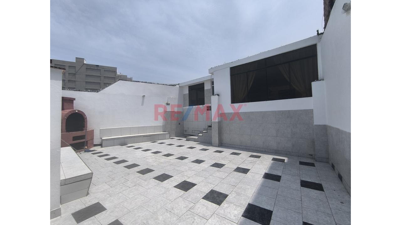 🌊🏡 Casa En Venta En Playa Arica – Vista Al Mar ☀️✨ - 4