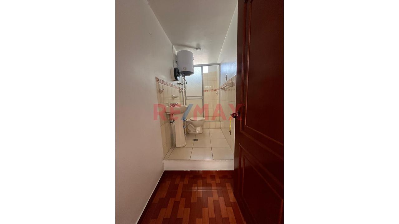 Casa En Venta Frente A Parque 4 Pisos + Azotea – Urb. Santa Luisa Smp - 16