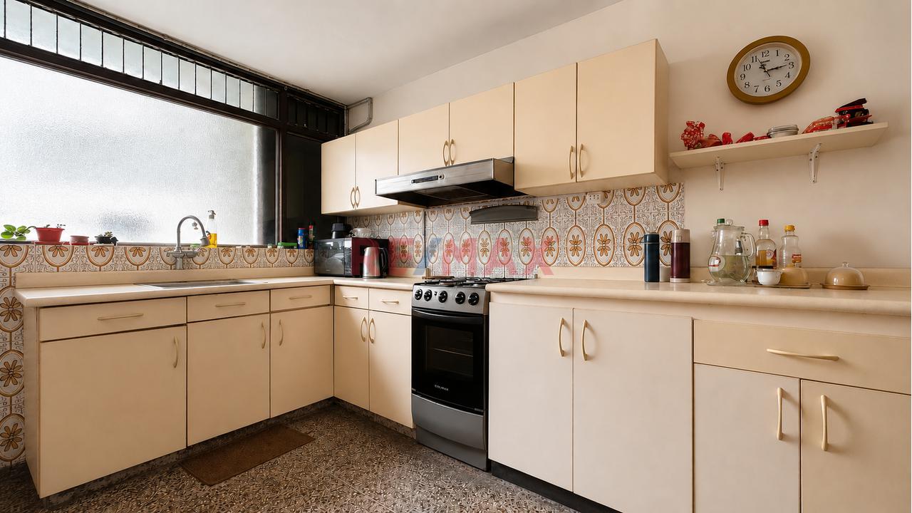 Venta De Casa En Miraflores - Cerca A Malecon La Marina - 11