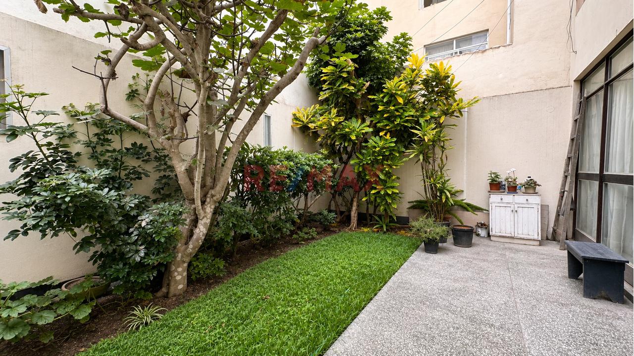 Venta De Casa En Miraflores - Cerca A Malecon La Marina - 9