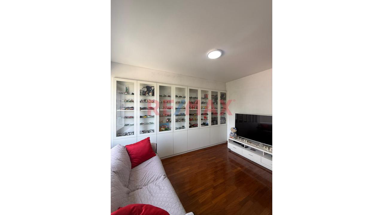 🏡 Departamento En Venta En San Isidro – Vista A Parque