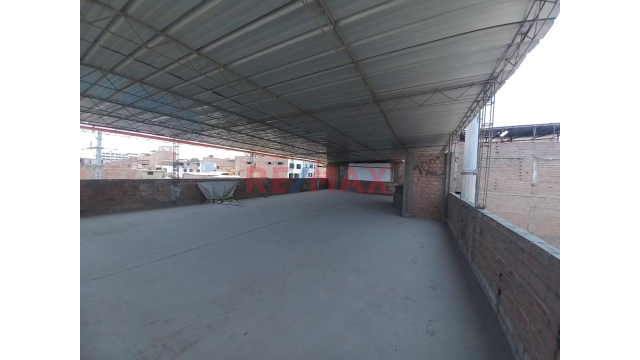 Se Vende Local En Avenida Comercial En La Avenida Pastor Sevilla - 190 M2 — foto 12