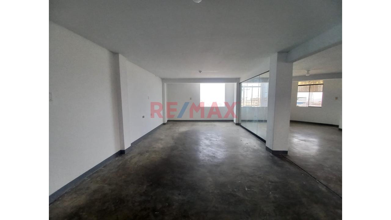 Vendo Casa Comercial En Avenida - 190M2 — foto 7