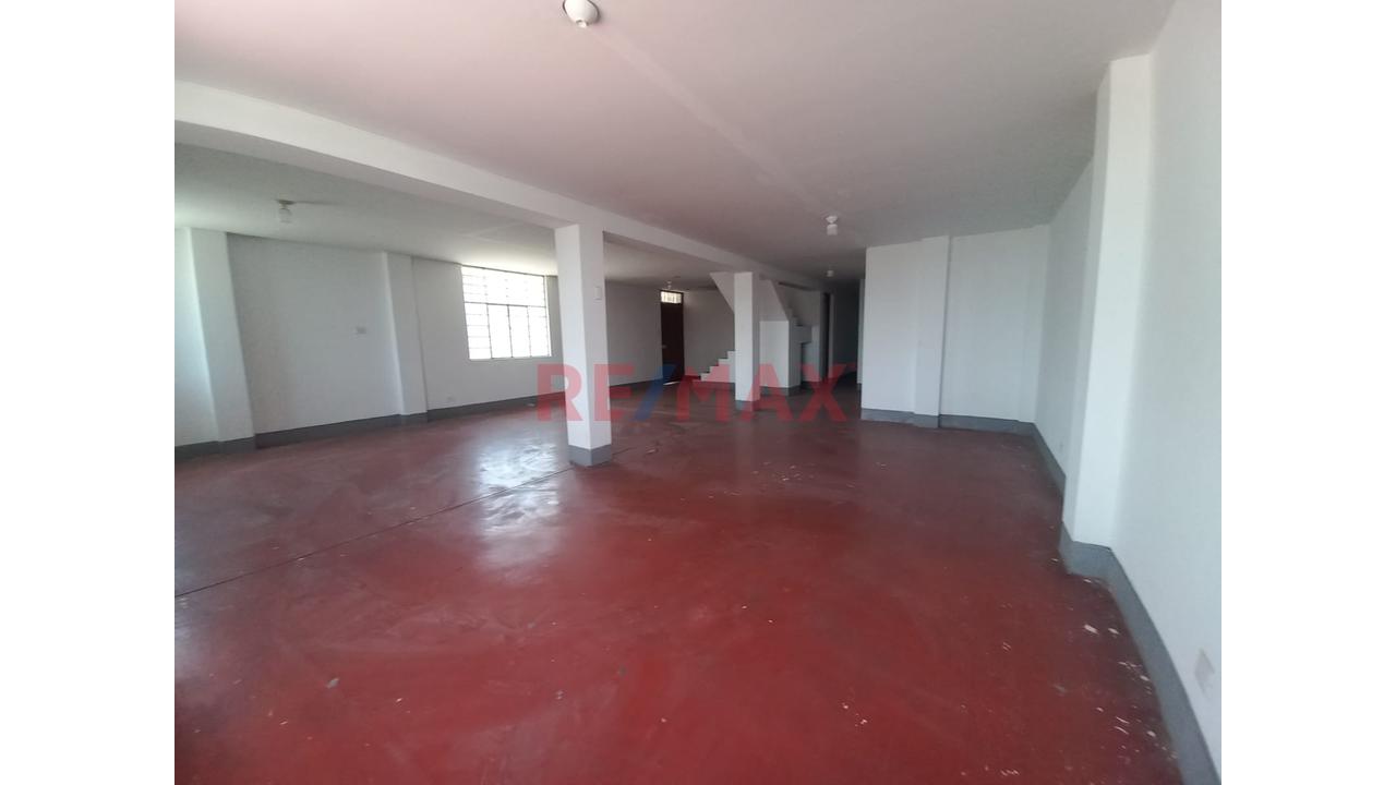 Vendo Casa Comercial En Avenida - 190M2 — foto 14
