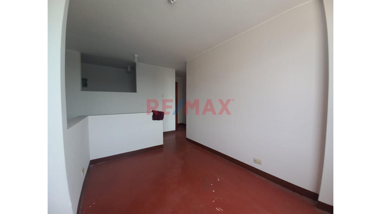 Vendo Casa Comercial En Avenida - 190M2 - 19