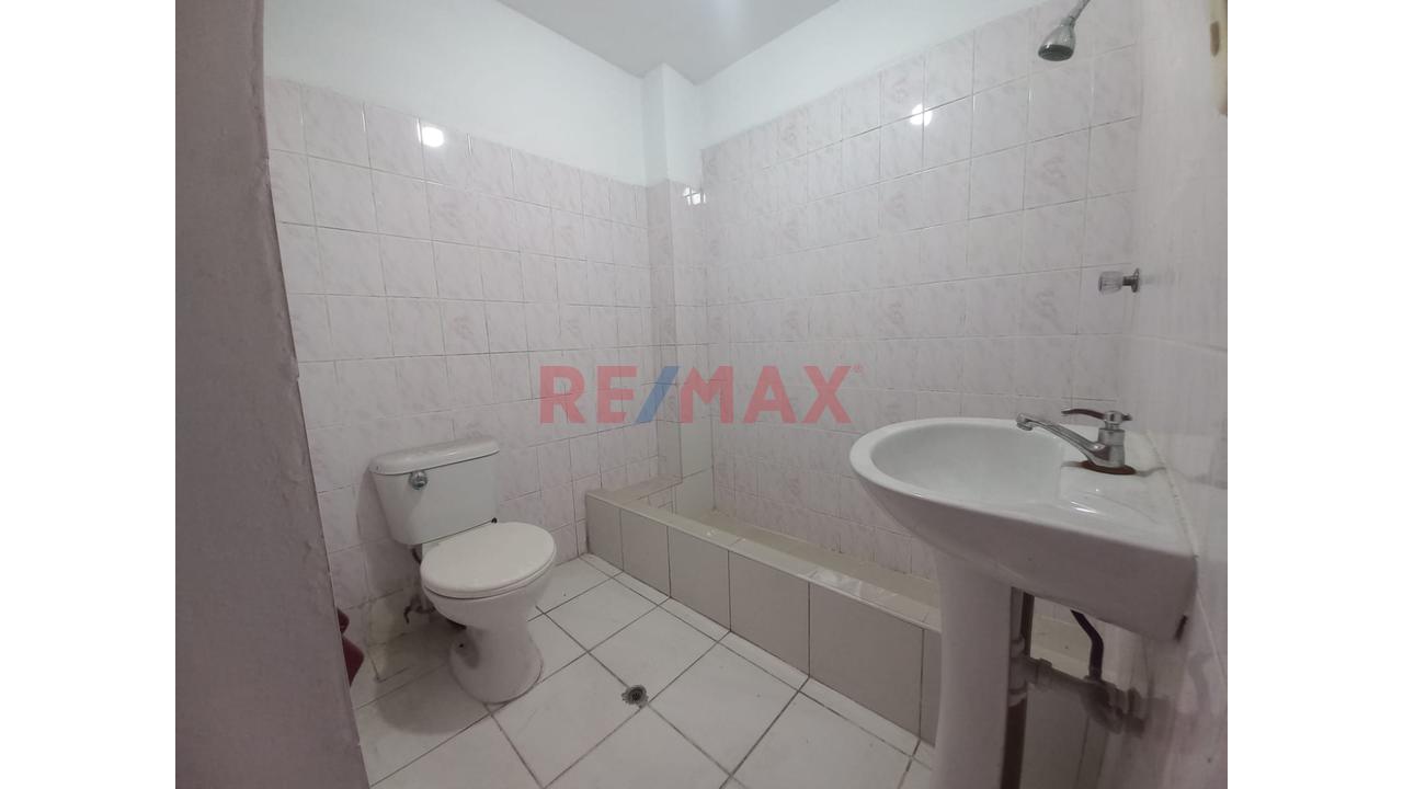Vendo Casa Comercial En Avenida - 190M2 — foto 8