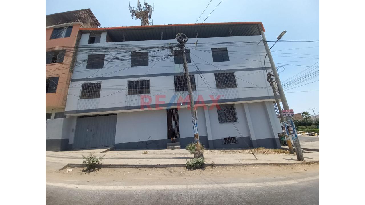Vendo Casa Comercial En Avenida - 190M2