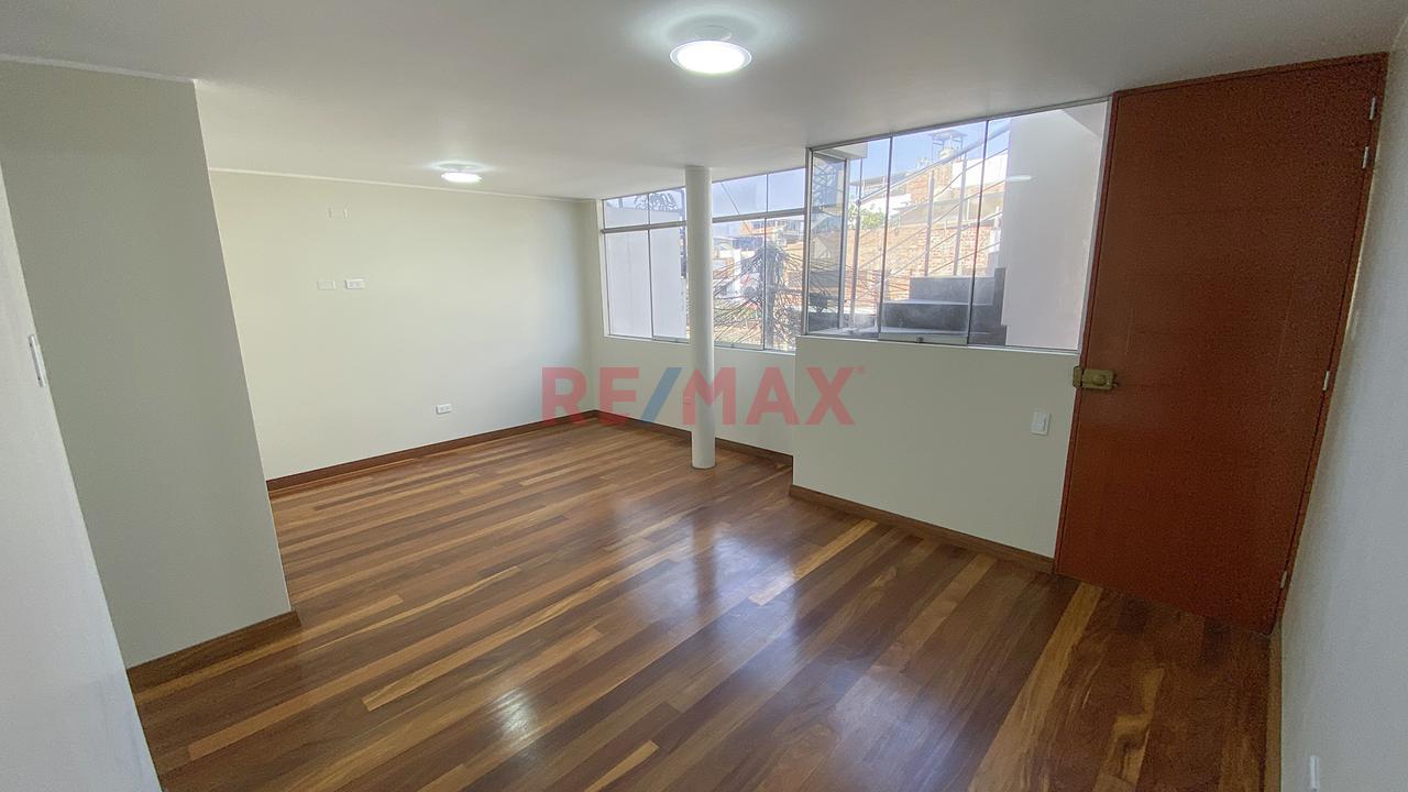 Se Vende Hermoso Departamento En Surco - 6