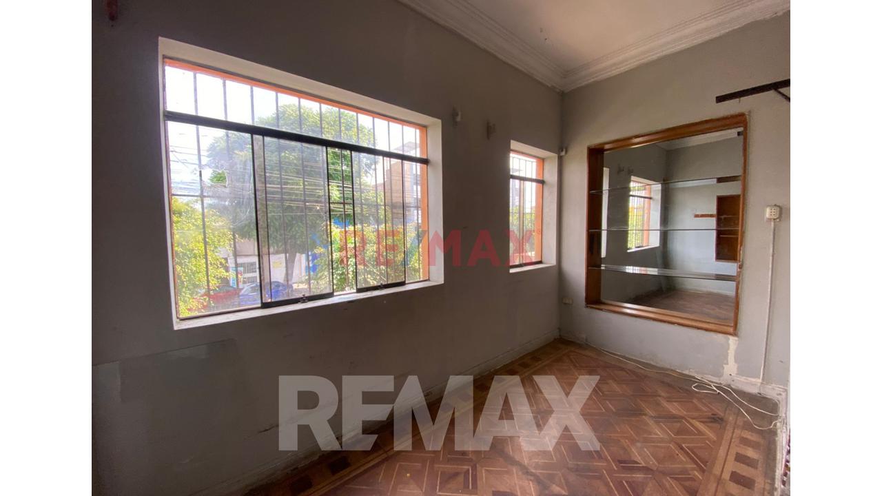 Vendo Amplio Departamento 123.50 M2 + Azotea En Av Saenz Peña Callao — foto 6