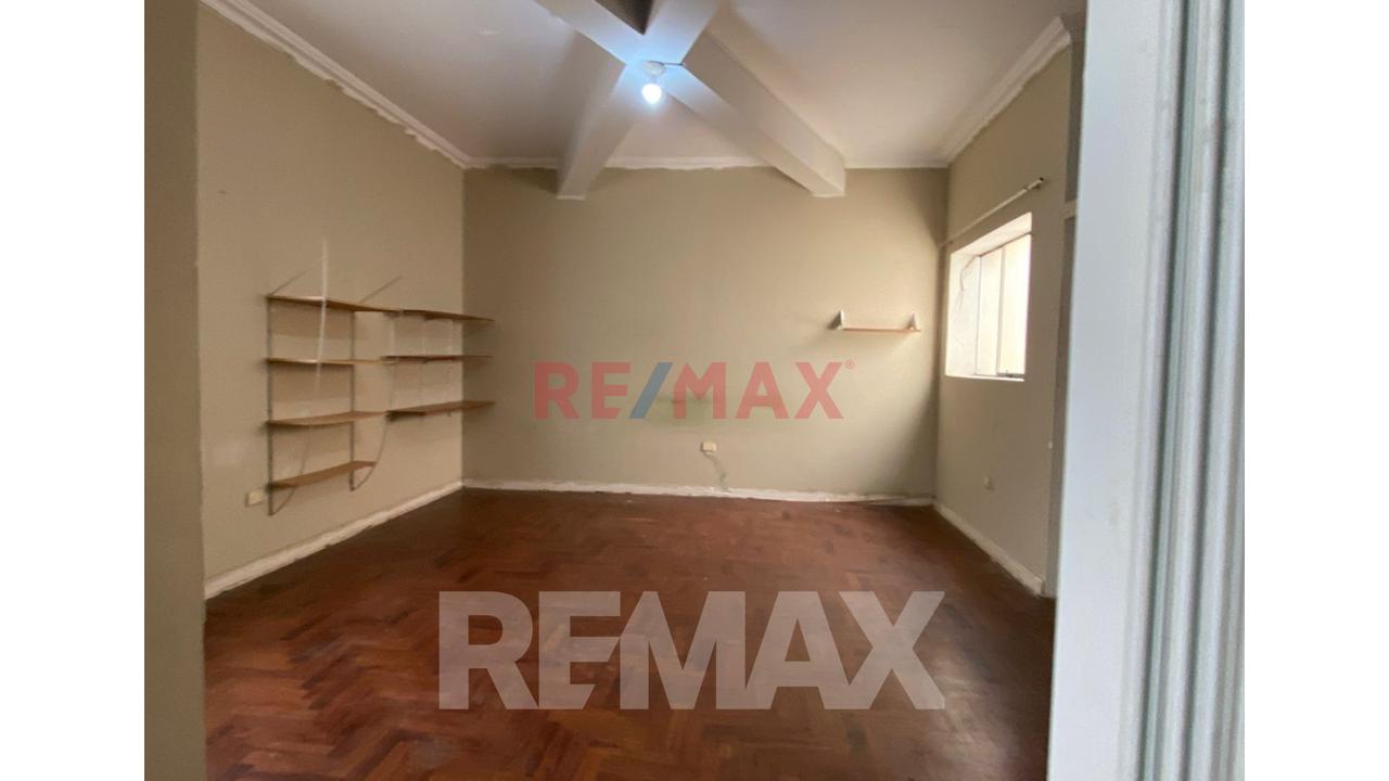 Vendo Amplio Departamento 123.50 M2 + Azotea En Av Saenz Peña Callao — foto 13