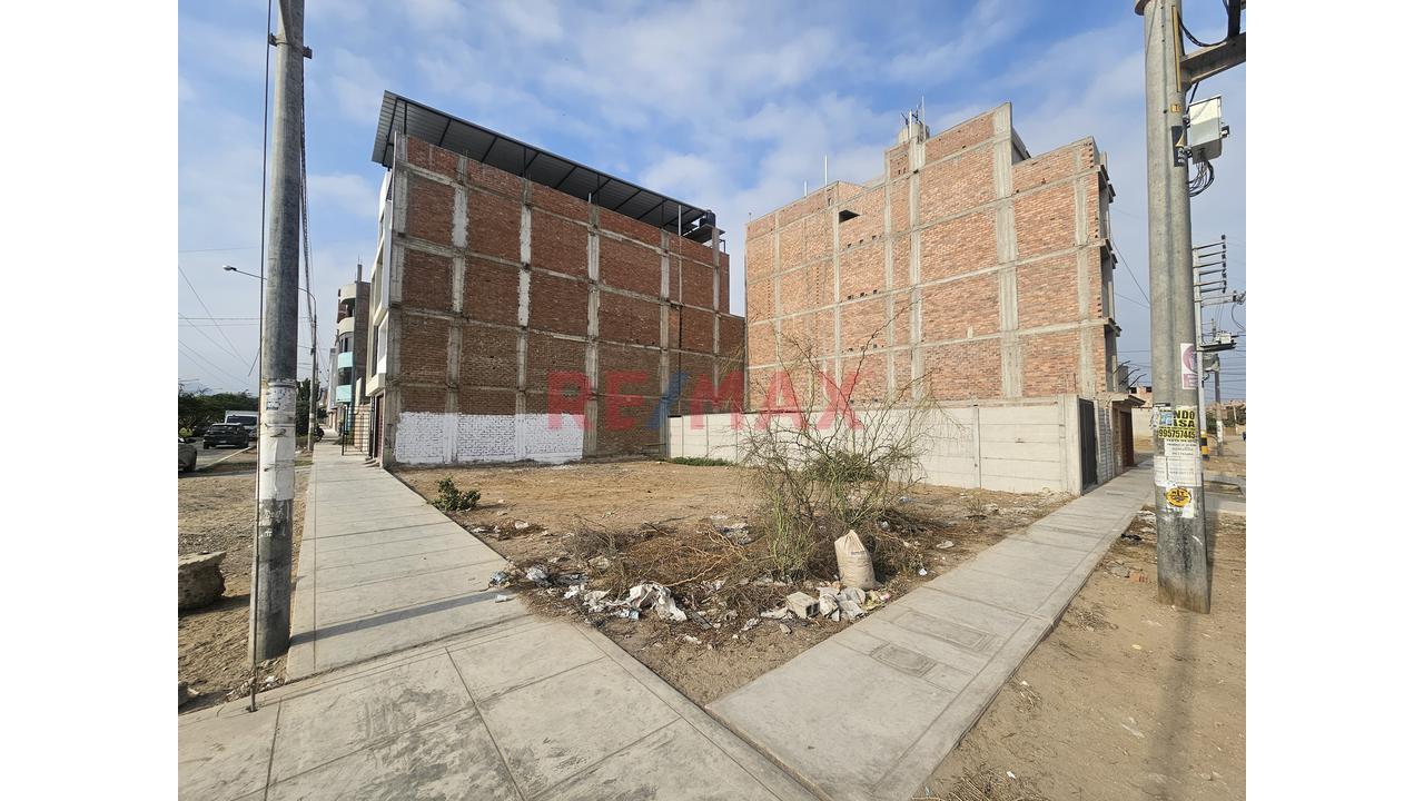Venta Terreno Comercial Urb. Flores De San Isidro - 3