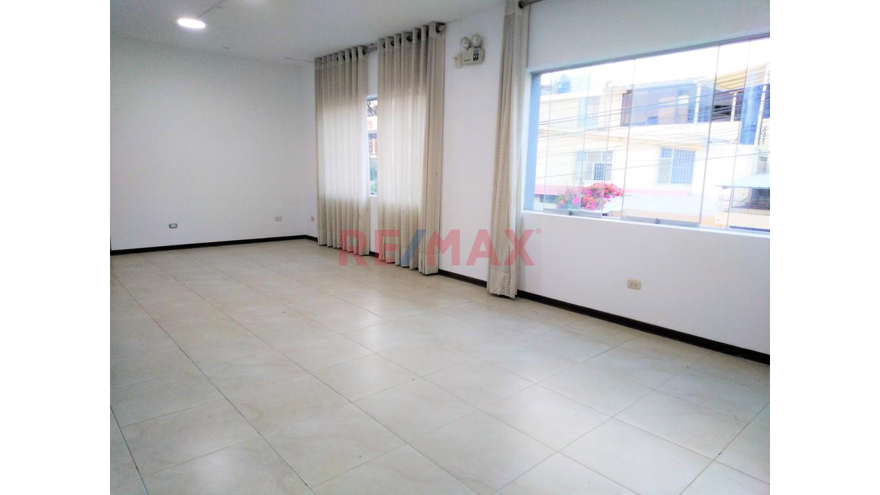 🏢 En Alquiler Amplia Oficina / Local Comercial En Excelente Ubicación - 8