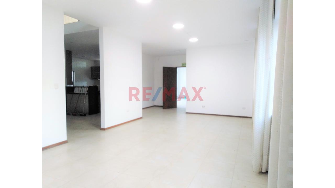 🏢 En Alquiler Amplia Oficina / Local Comercial En Excelente Ubicación - 3