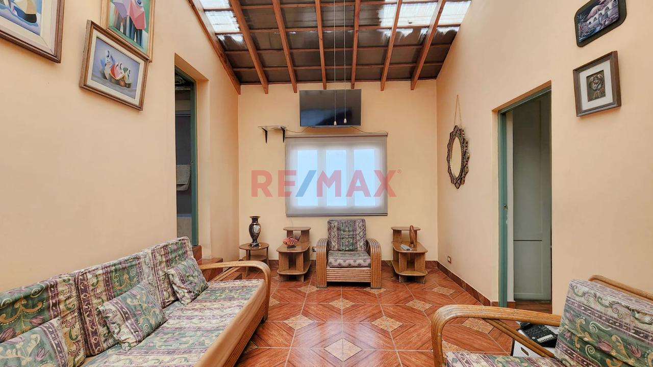 Hermosa Casa En El Centro De Chaclacayo/3 Bungalows/Piscina/Terraza/Jardín - 11