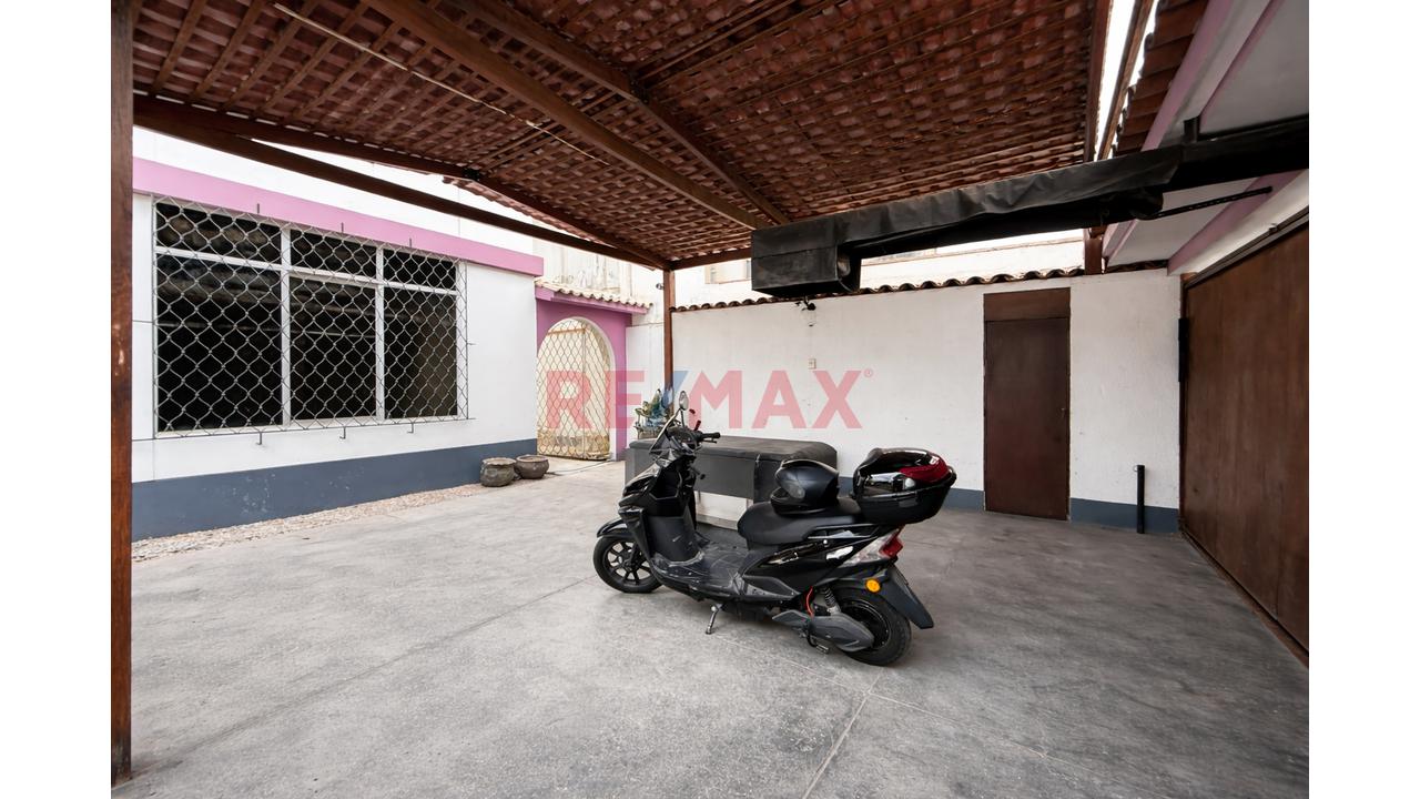 Casa de 5 dormitorios en San Borja, 400 m² — foto 3