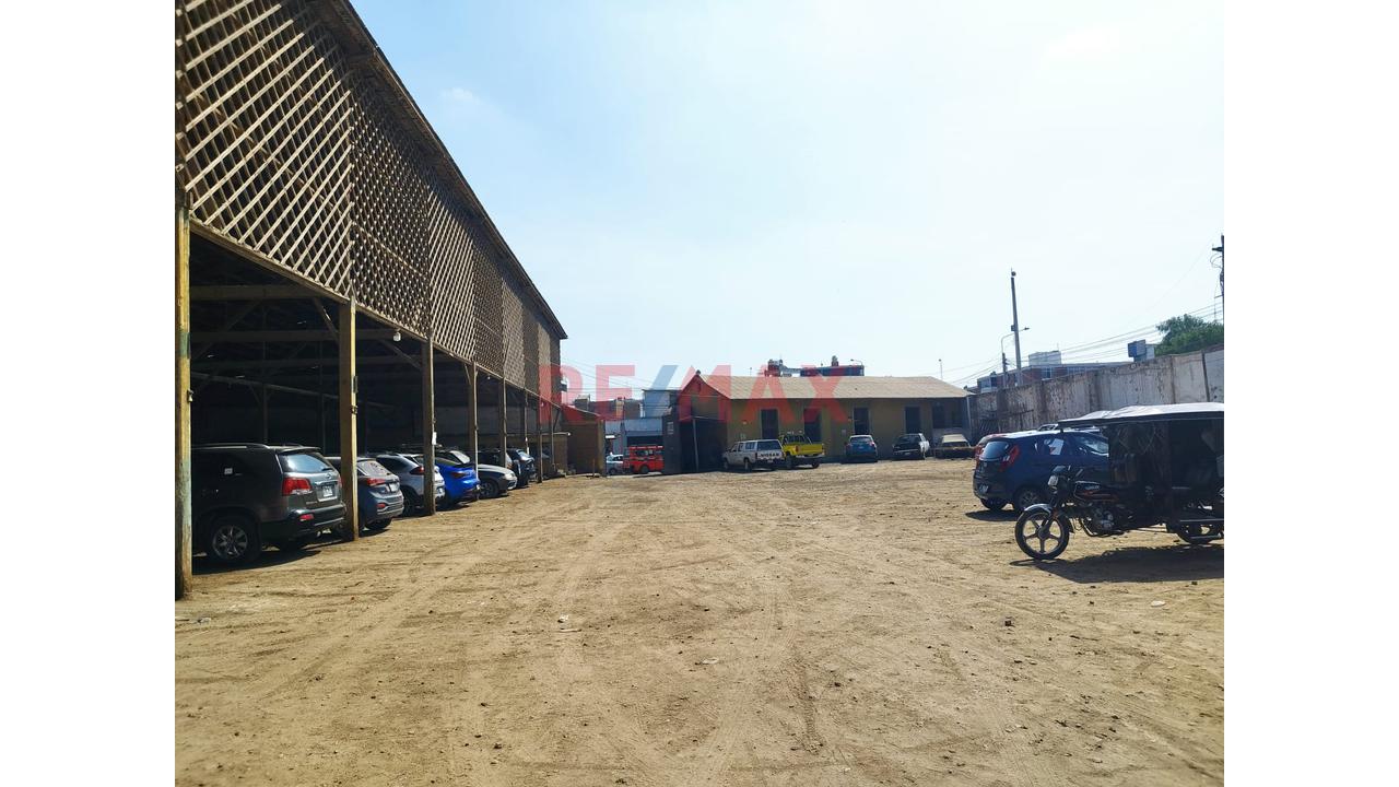 Venta De Terreno 3,222.66 M2 En Av. Bolognesi Con Av. Santa Victoria — foto 3